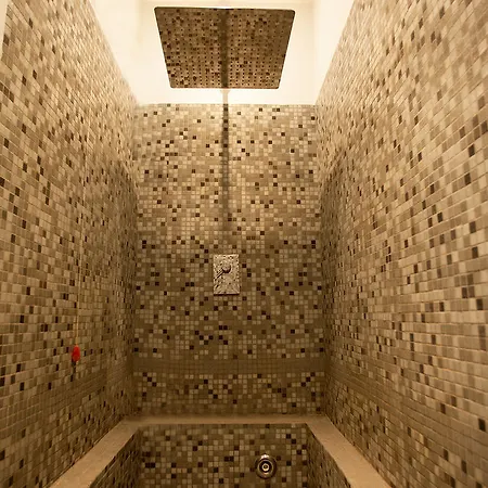 Maison d'hôtes Royal Du Vatican 4*